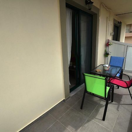 Sunflower Apartments Каламаки Экстерьер фото