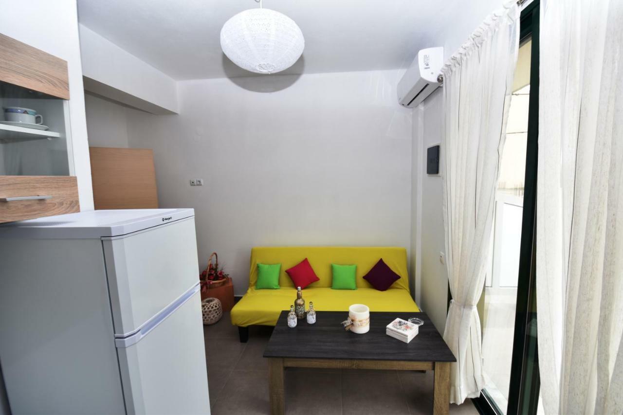 Sunflower Apartments Каламаки Экстерьер фото